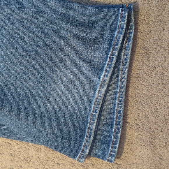 Lucky Brand 10/30 Sweet N Low Semi-Distressed Bootcut Denim Blue Jeans Faded - Picture 15 of 16